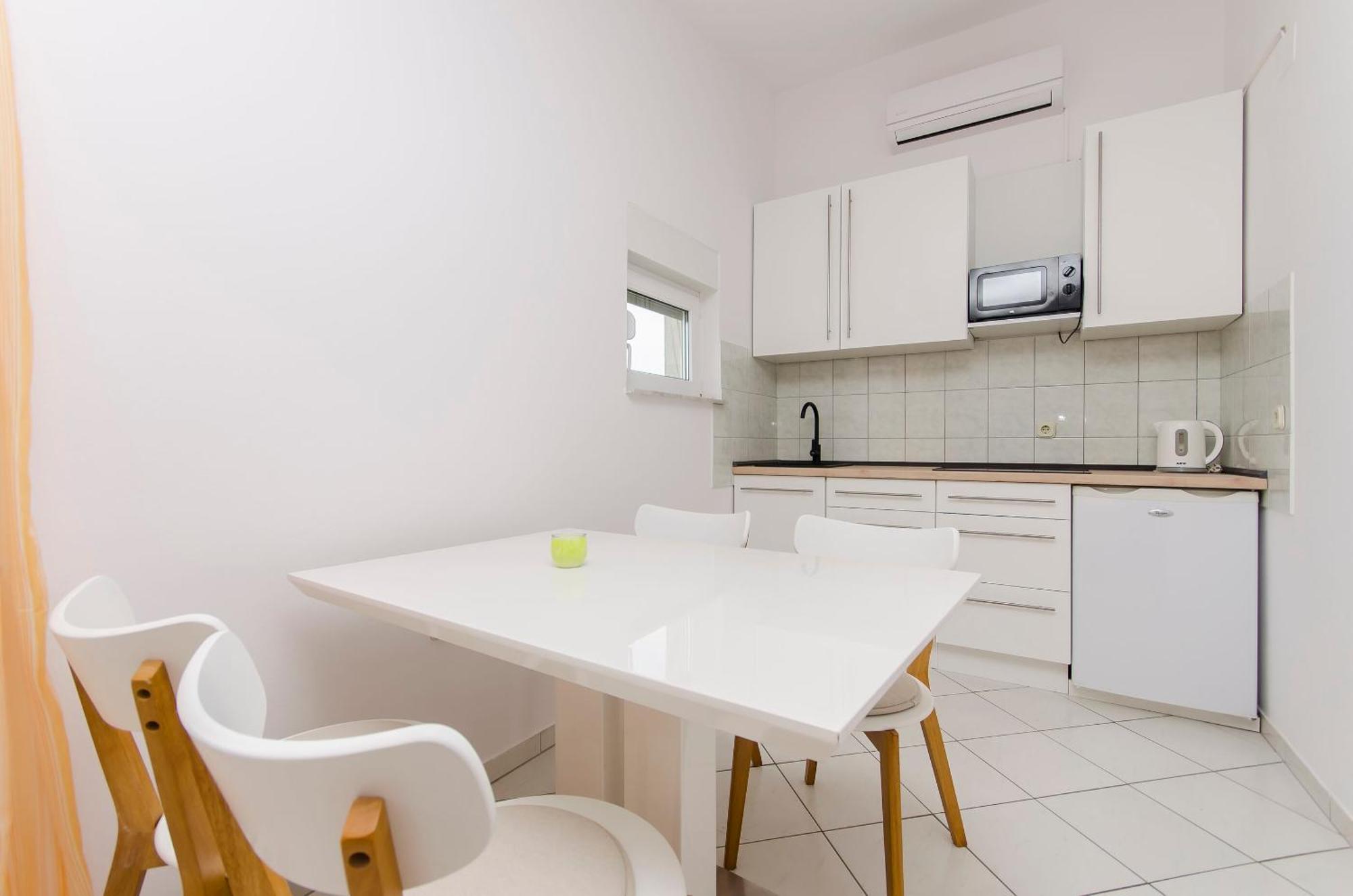Apartments Ivan Вир Екстер'єр фото